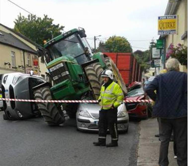 2017_03_01_ISS1_ETO_JOKE_TRACTOR_ON_CARS.png