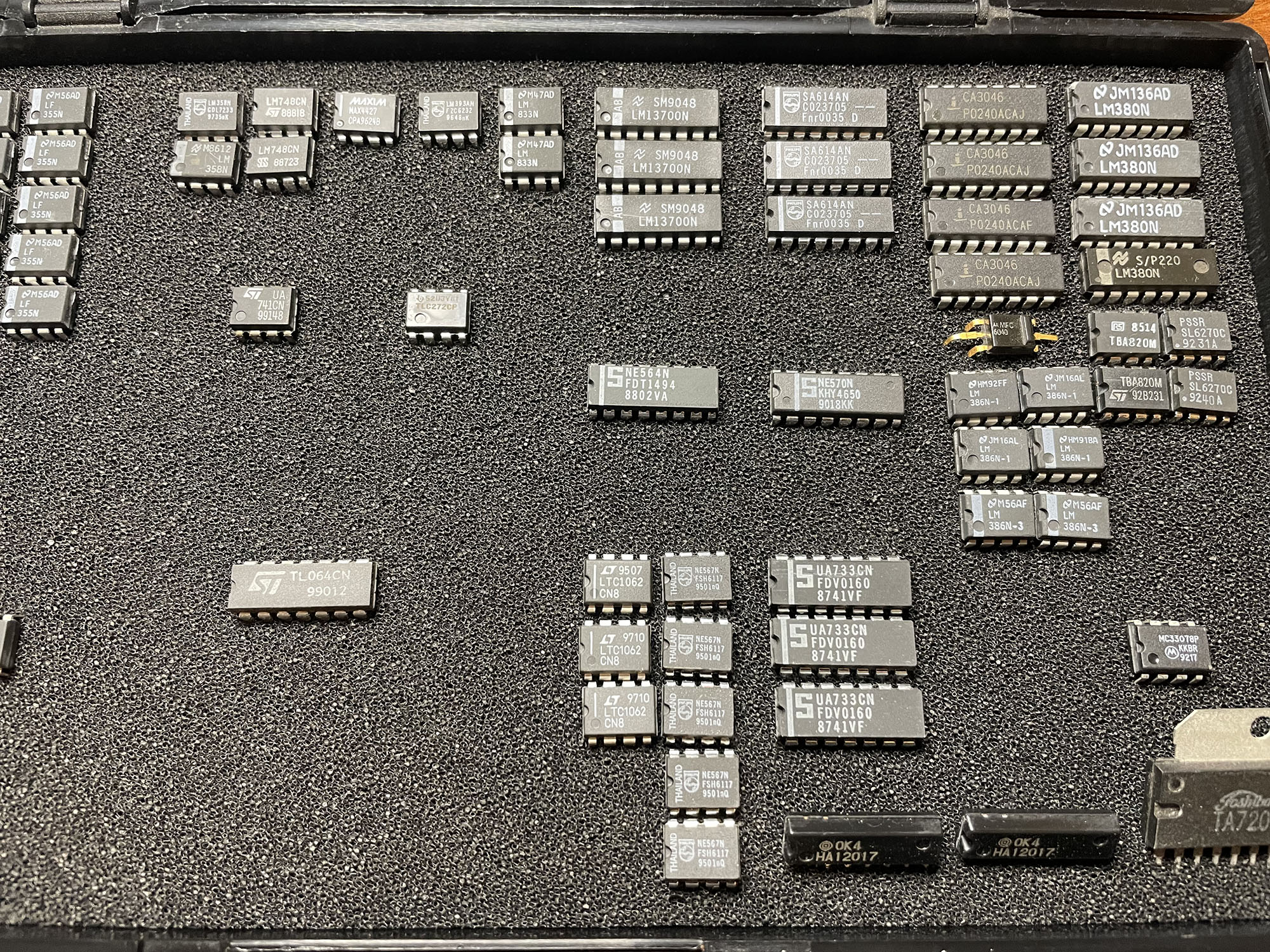 Analog_ICs_sm.jpg