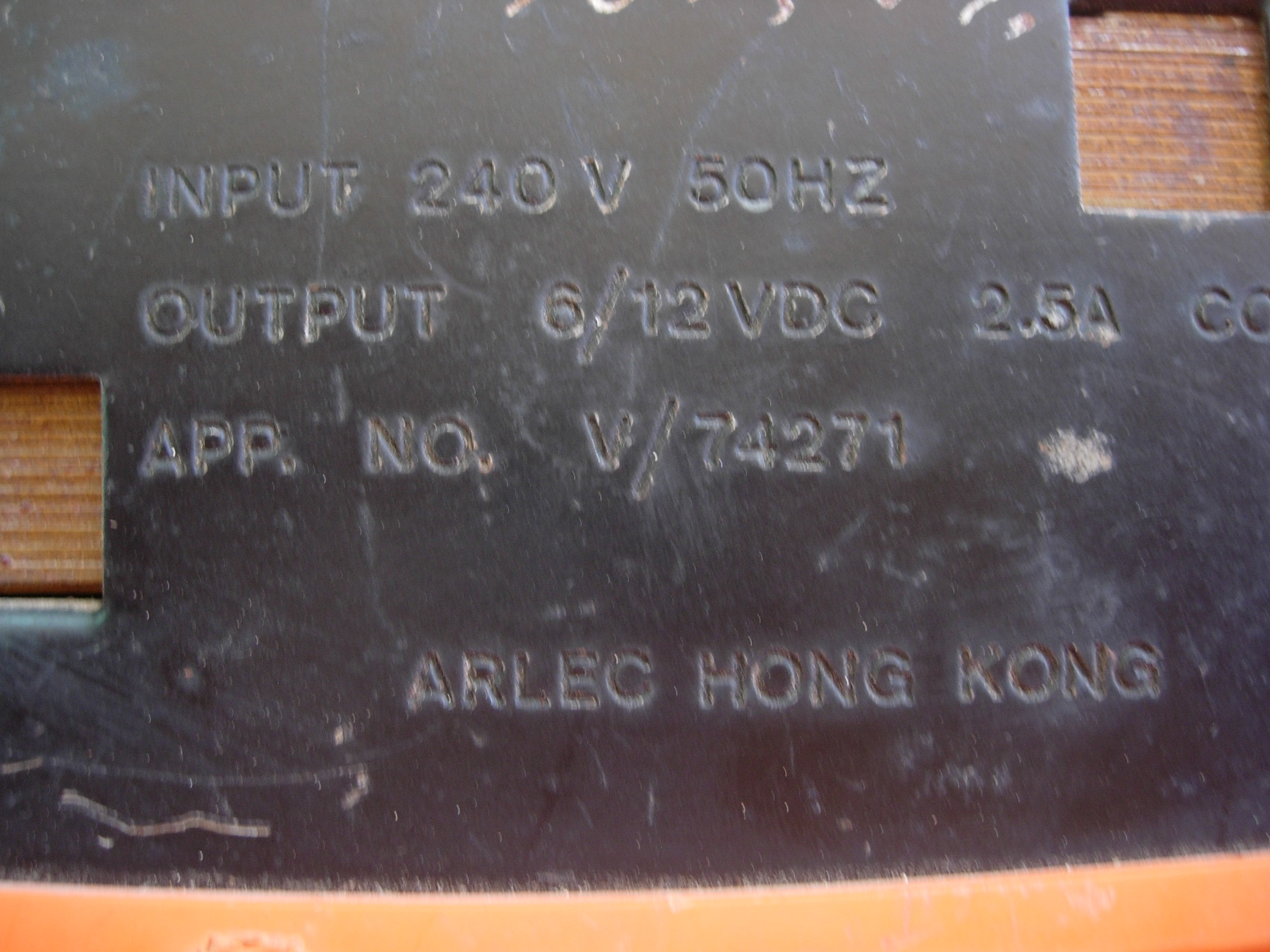 ARLEC CHARGER.3.JPG