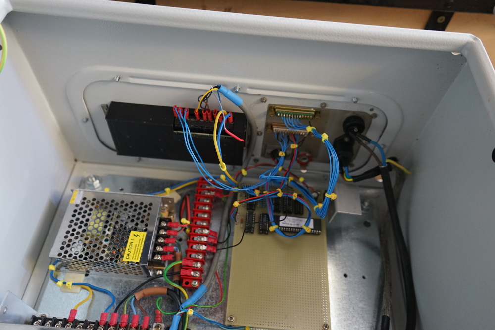 CNC Mill Controller Behind Top Panel.JPG