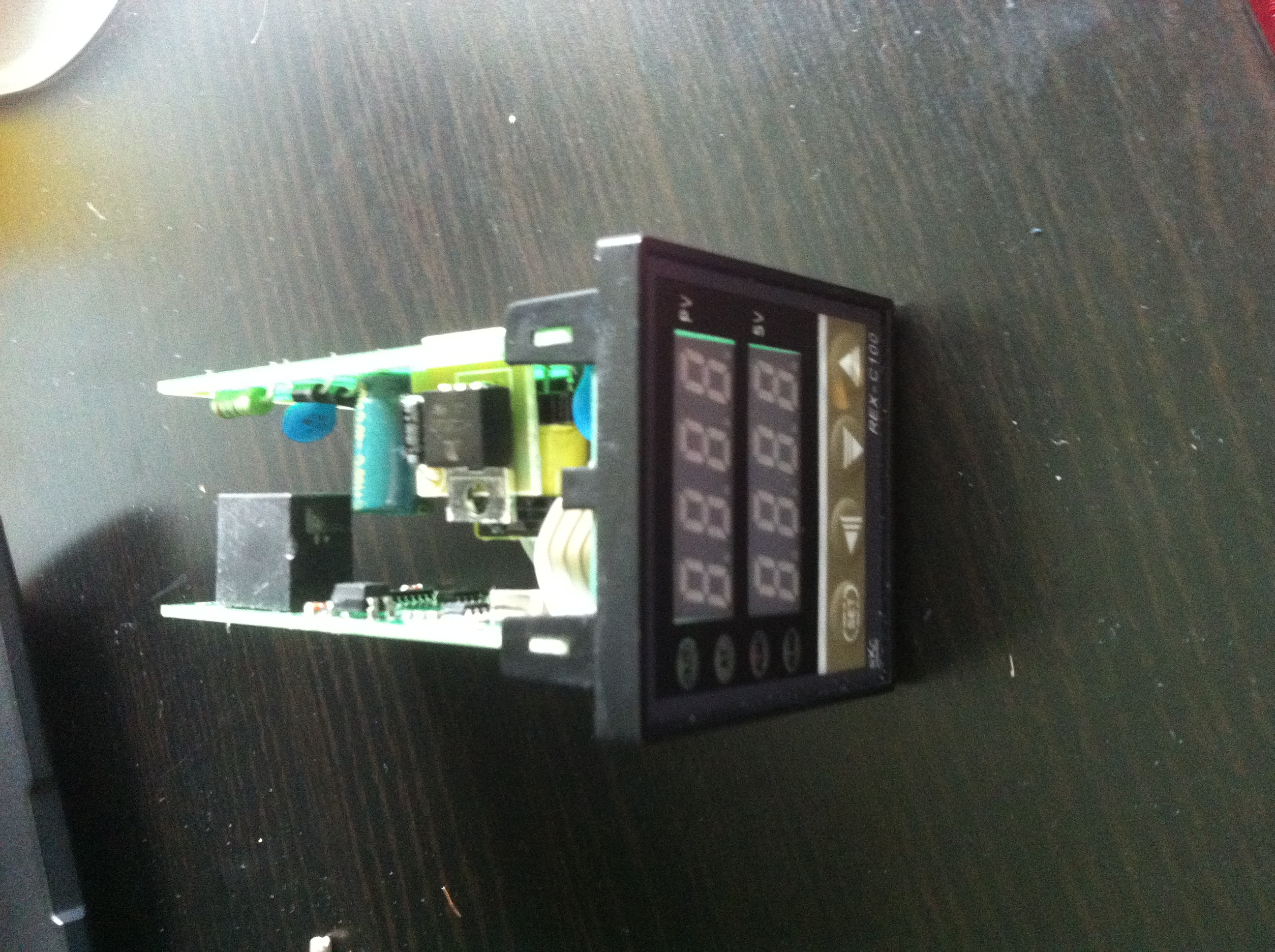 Rex 100 C temperature controller from Impuls to Relay output