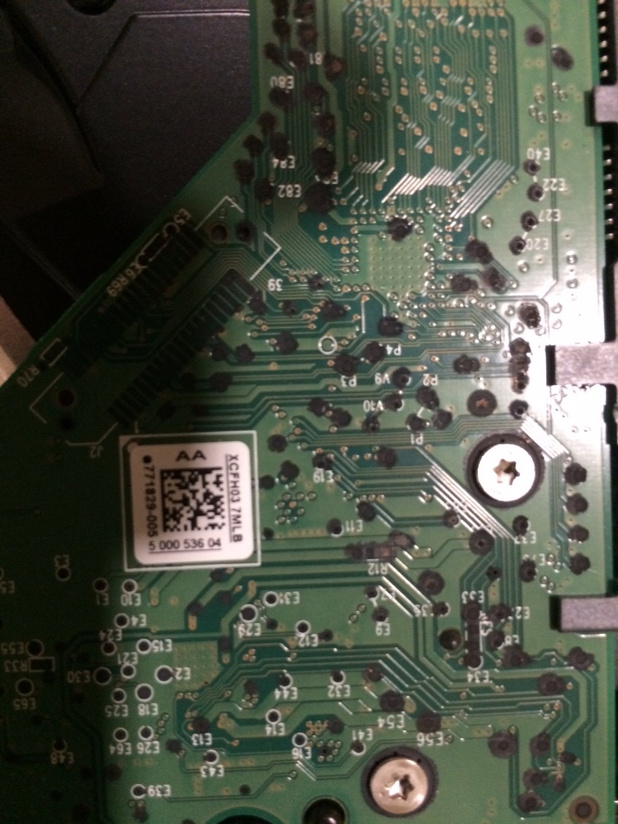 lack so much soup what causes the black corrosion /deposit on the pcb? | Electronics Forum  (Circuits, Projects and Microcontrollers)