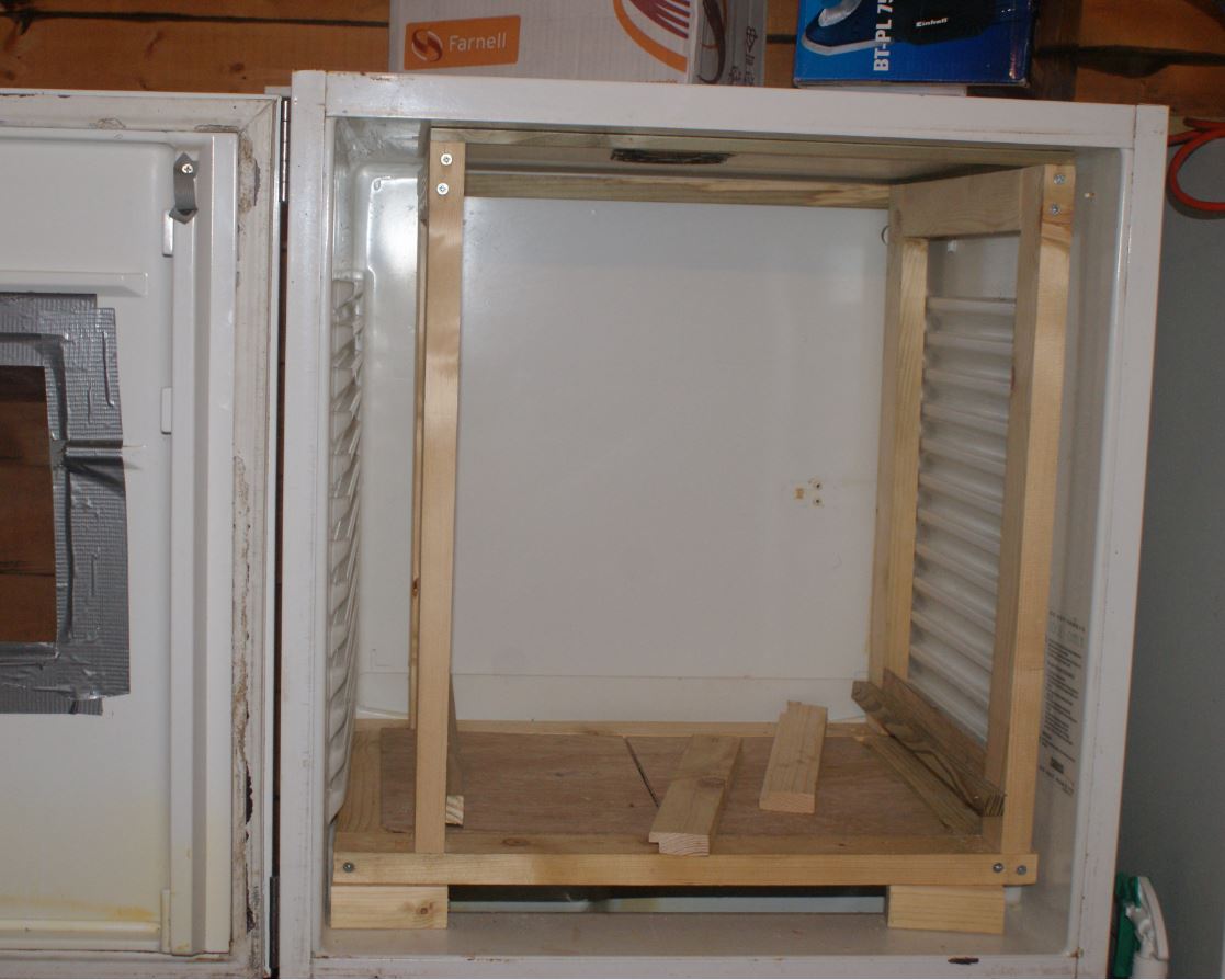 incubator.JPG