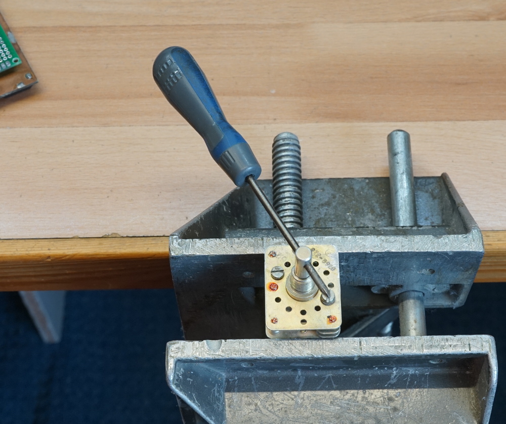 Switch Modified 2 Run Down.JPG