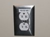 220px-Electrical_outlet_with_label.jpg