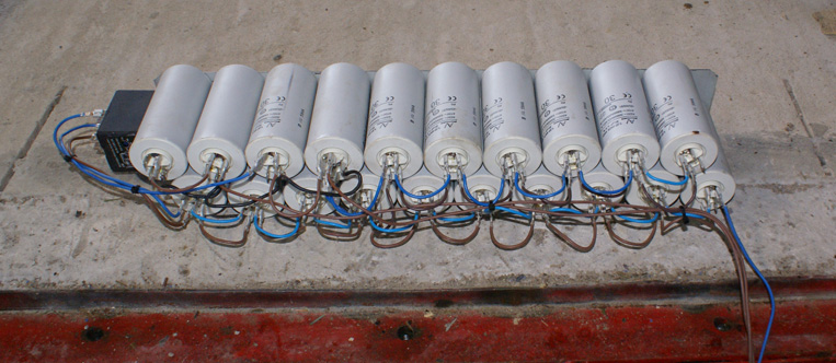 capacitorconnections.jpg
